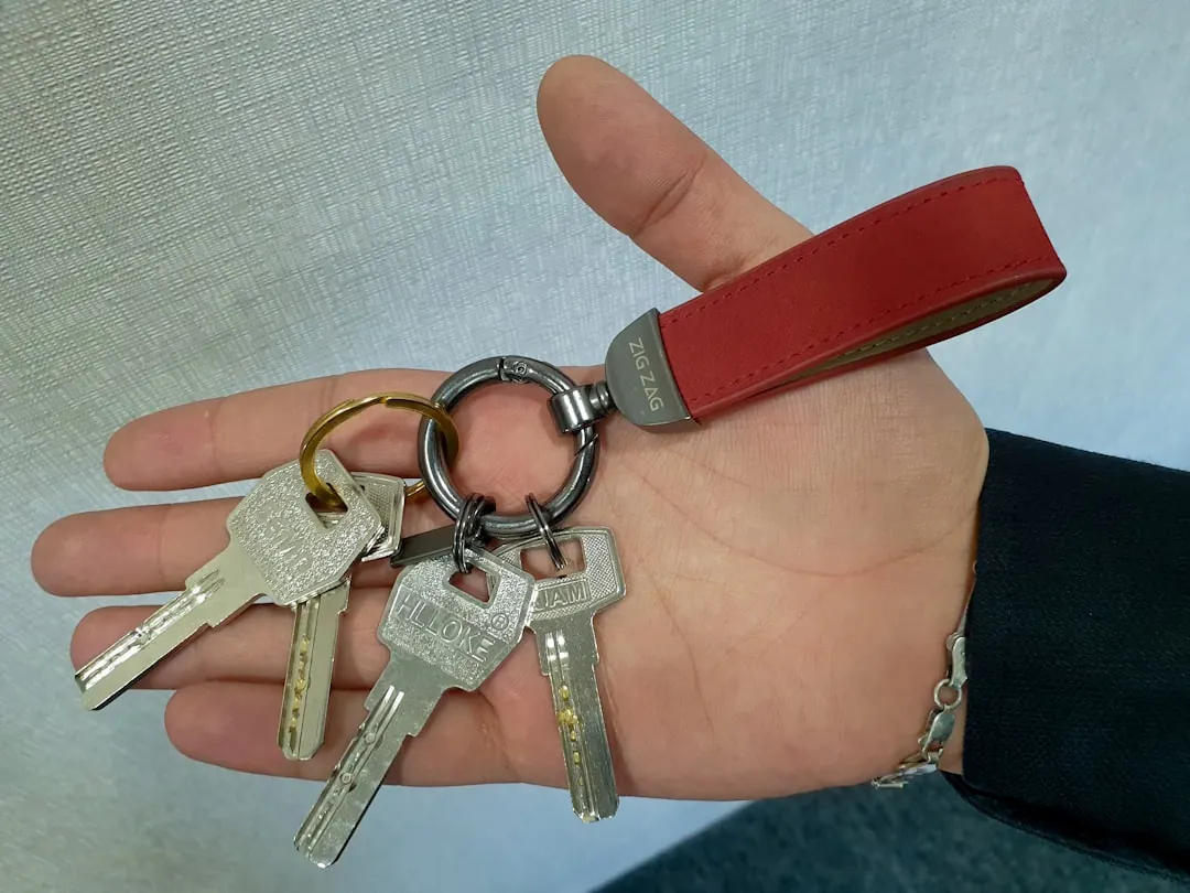商务印刷中宣传单与折页的工艺差异及选型指南